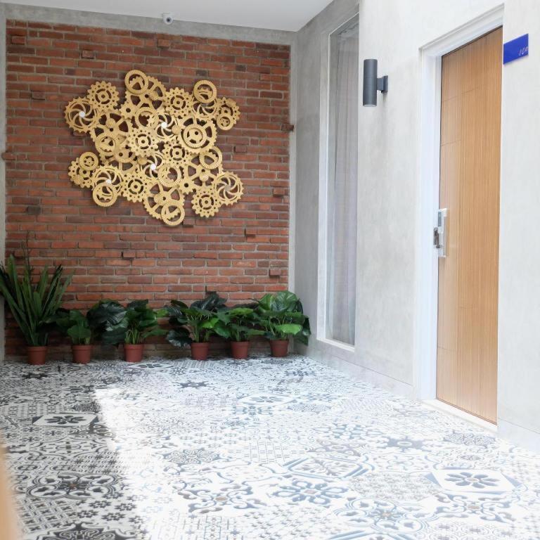 万隆巴提克床和咖啡酒店 外观 照片